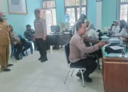 Sat Binmas Polres Tebing Tinggi Sambang Kantor Lurah Durian, Ajak Aktifkan Satkamling