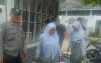 Bhabinkamtibmas Polsek Siantar Timur Monitoring Distribusi MBG di SMU Negeri 4