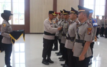 Polres Simalungun Gelar Sertijab Tiga Jabatan Strategis, Kapolres Tegaskan Rotasi adalah Penyegaran Demi Peningkatan Kinerja