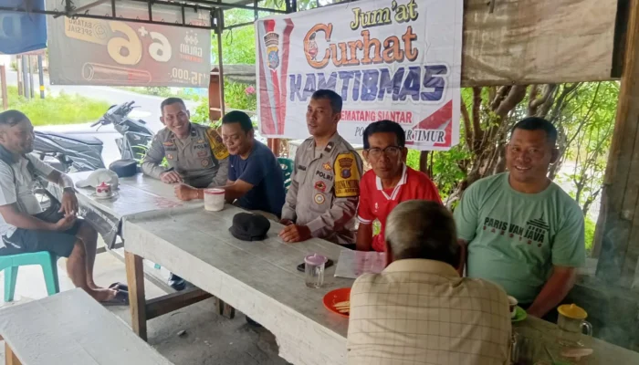 Bhabinkamtibmas Polsek Siantar Timur Jum’at Curhat Kamtibmas di Jalan Renville